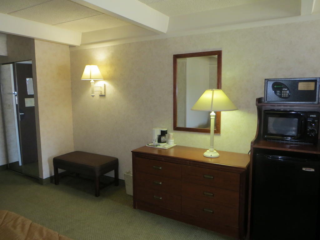 Rodeway Inn Skokie Zimmer foto